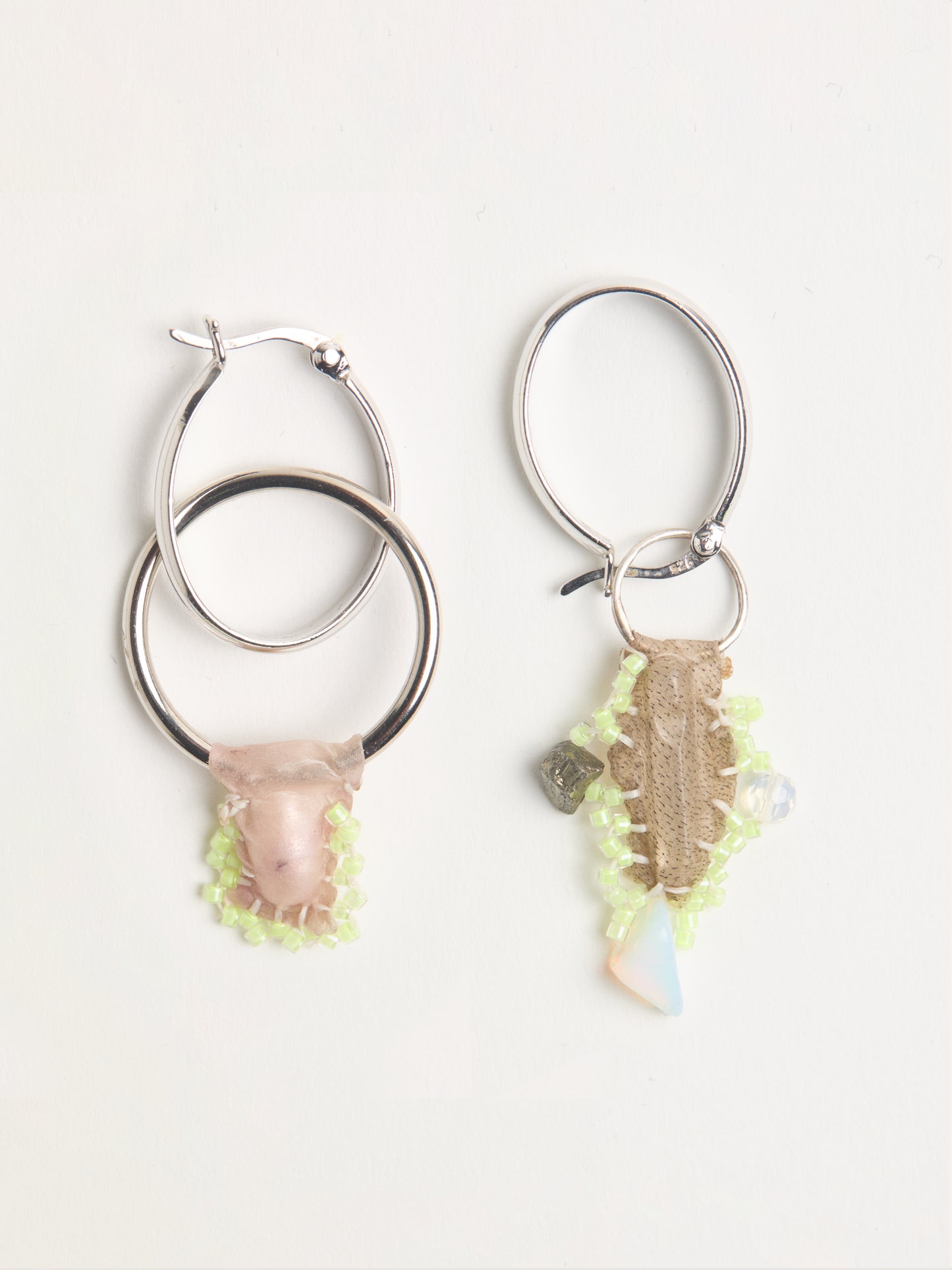 GREEN ASYMMETRICAL EARRINGS