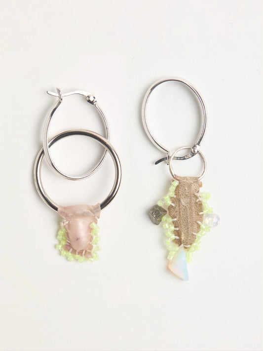 GREEN ASYMMETRICAL EARRINGS