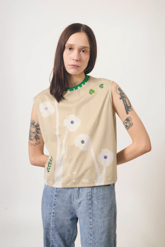SLEEVELESS T-SHIRT 1