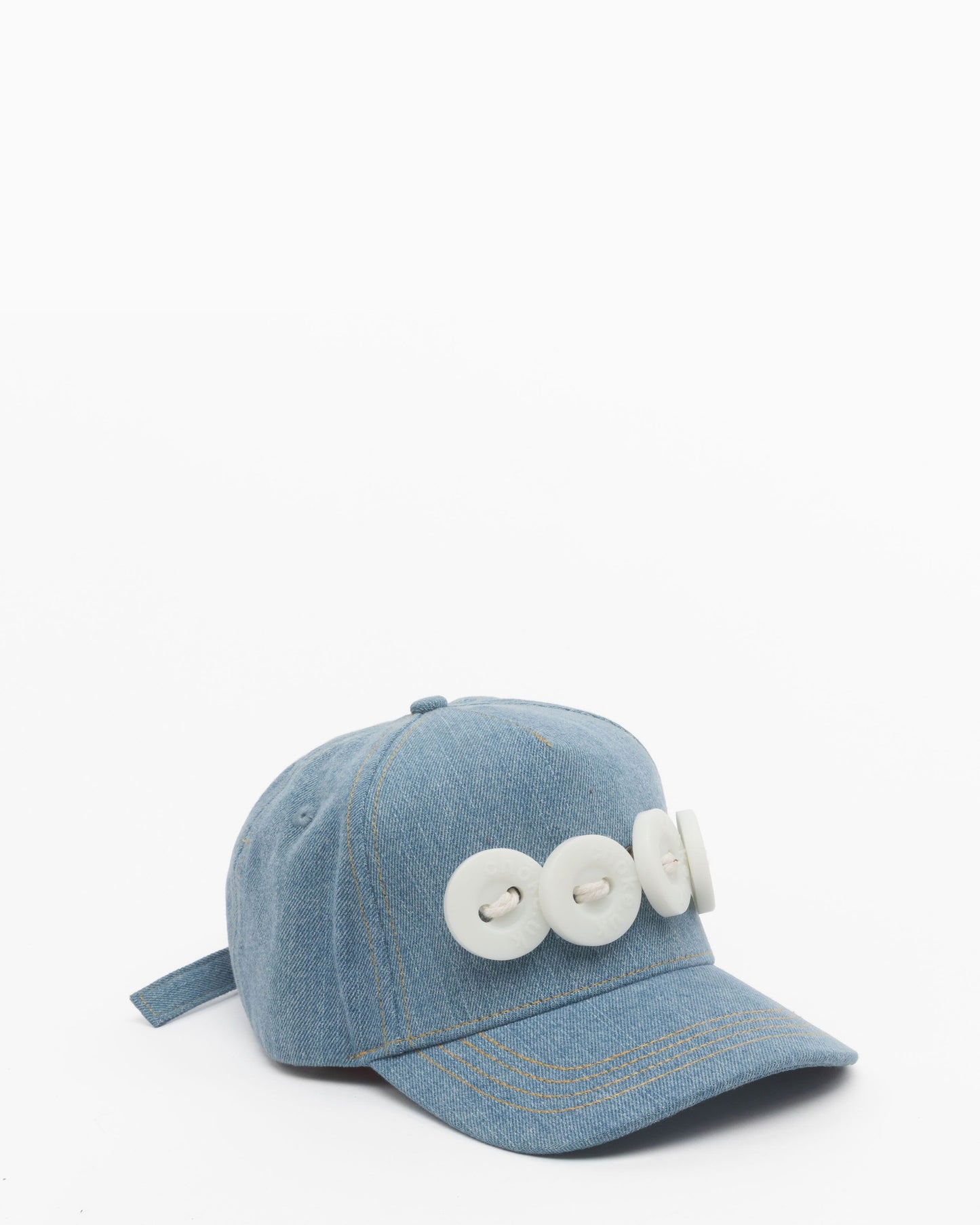 SMALL BUTTONS HAT